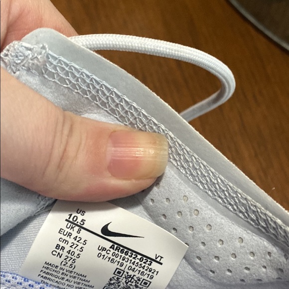 Women’s Nike Air Vapormax 2019 - Picture 5 of 6